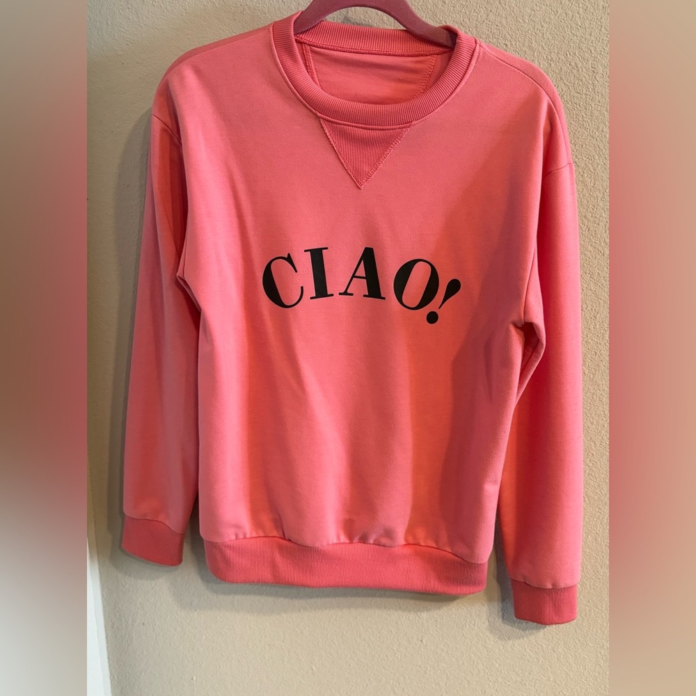 CIAO! Salmon pink sweatshirt Medium